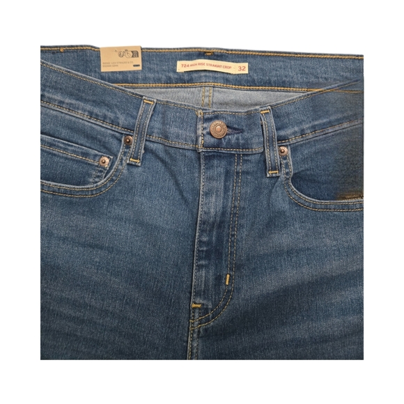 Levi's 724 Women's High Rise Straight Crop Jeans - Picture 4 of 9